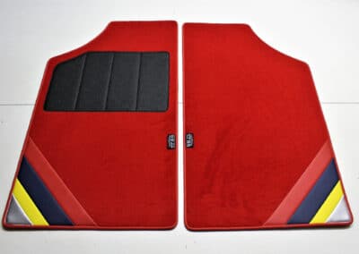 Sur Tapis rouges avec bandes PTS pour 106 XSI ou 106 rallye 4750