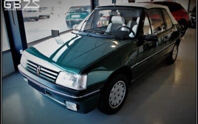 Peugeot 205 Roland Garros entièrement restaurée