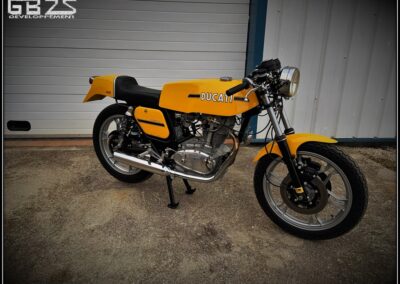 Ducati 450 desmo