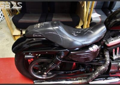 selle de Harley Davidson avant modification